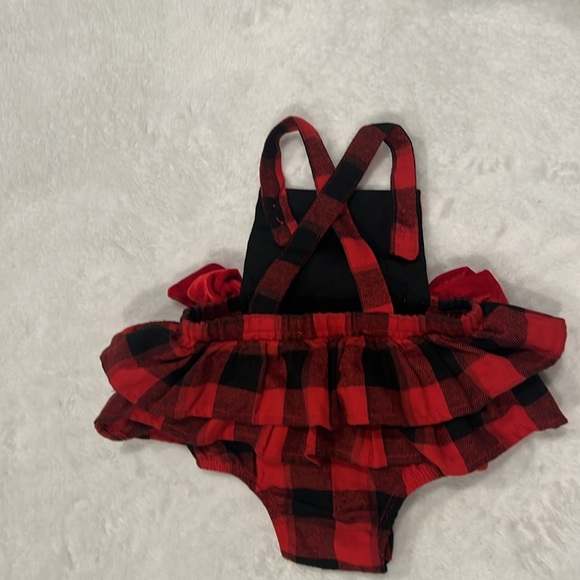 Mud Pie baby girl red buffalo check pinafore 0-3M - Picture 2 of 3